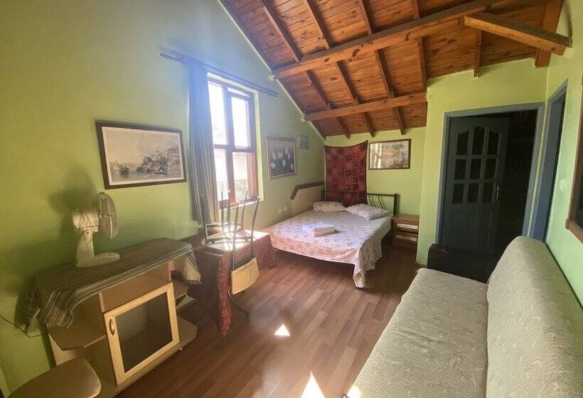 اتاق خانوادگی, Camel Hotel & Apart