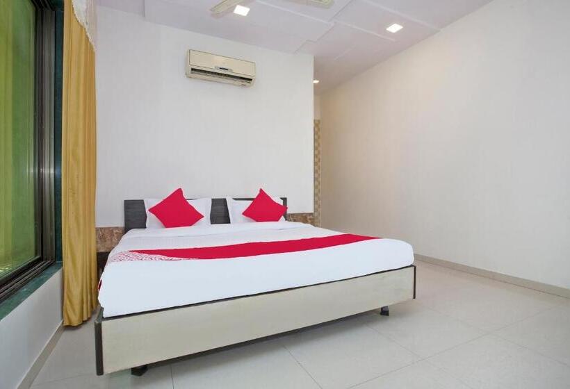 Classic Kolmen Hengen Huone, O Capital O Sai Icon Residency