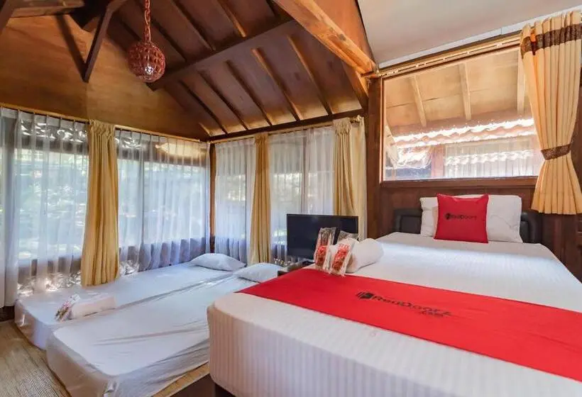 ファミリールーム, Reddoorz Near Kampung Gajah 2