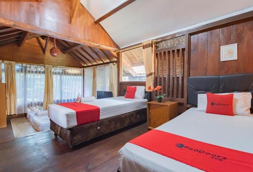 家庭间, Reddoorz Near Kampung Gajah 2