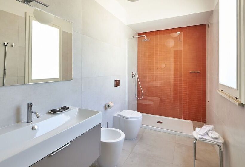 コンフォートルーム, Grand Hotel Riviera   Cdshotels