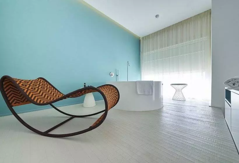 オーシャンビューのデラックストリプルルーム, Grand Hotel Riviera   Cdshotels