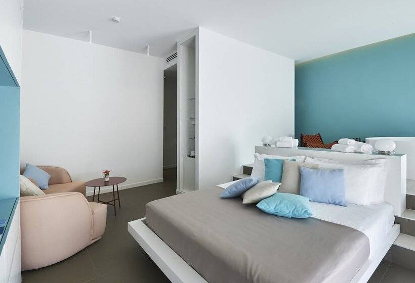 オーシャンビューのデラックストリプルルーム, Grand Hotel Riviera   Cdshotels