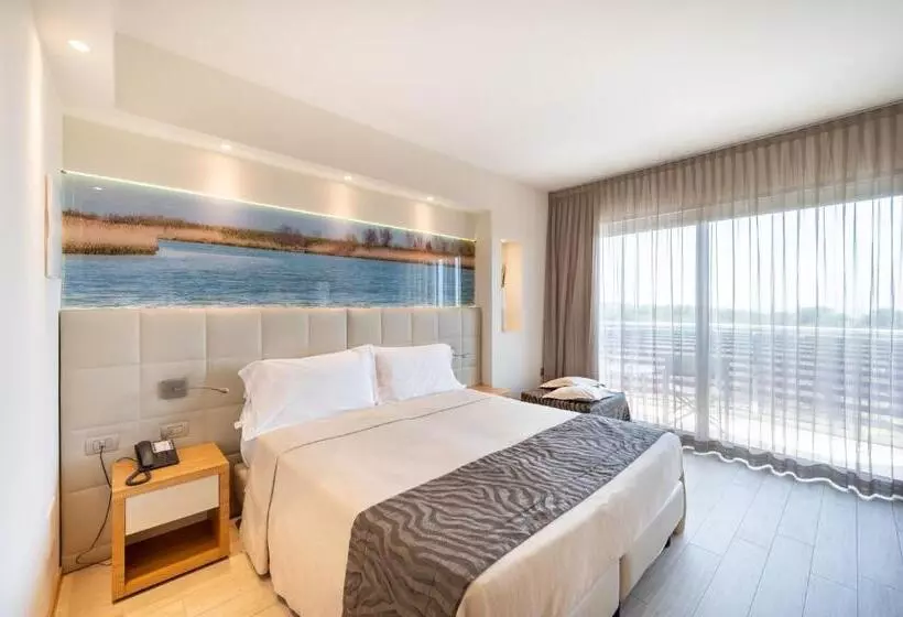 اتاق استاندارد با بالکن, Laguna Park Hotel 4superior