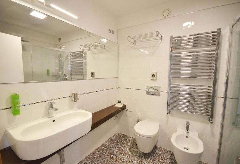 اتاق استاندارد با بالکن, Laguna Park Hotel 4superior