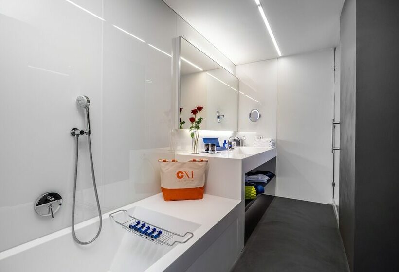 带河湖景观的轻年套房, Lido Palace   The Leading Hotels Of The World