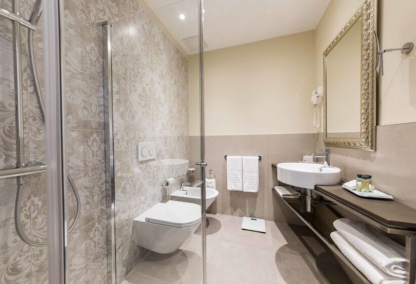 Трехместный Номер Superior, Madrigale Panoramic Lifestyle & Soulful