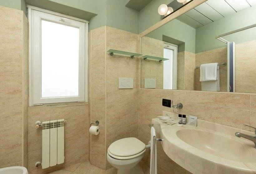 Standard Triple Room, Marc Aurelio