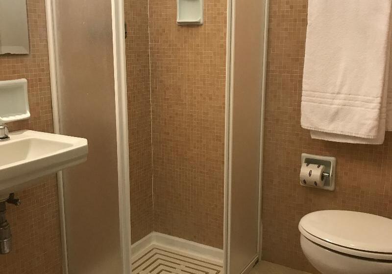 オーシャンビュースタンダードルームバルコニー付き, Mediterranee