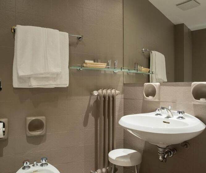 דירת קומפורט חדר שינה 1, Mirella