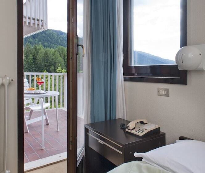 חדר סטנדרט יחיד, Mirella