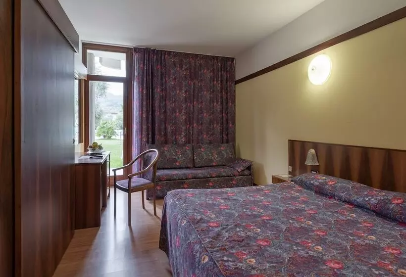 Standard-huone Allasnäkymä, Park Hotel Oasi