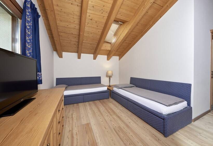 패밀리 룸, Rezia