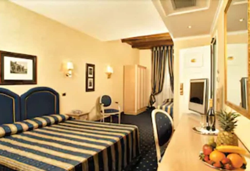 חדר סטנדרט לשלושה, Valle