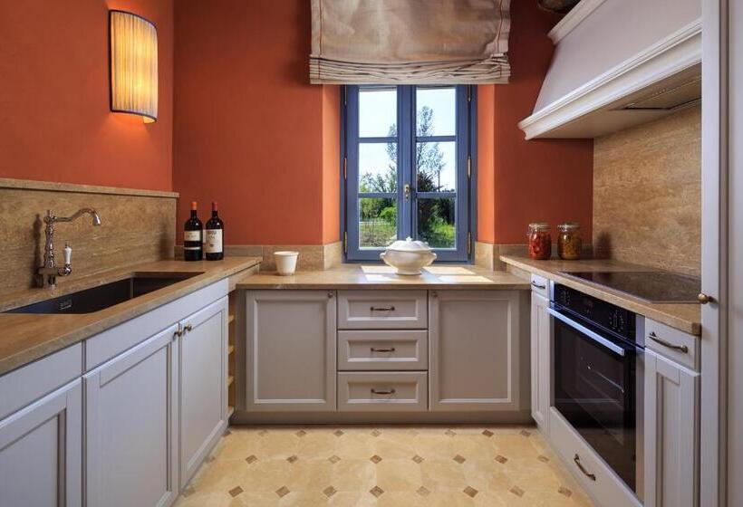 דירת חדר, Villa La Massa