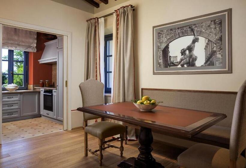 דירת חדר, Villa La Massa