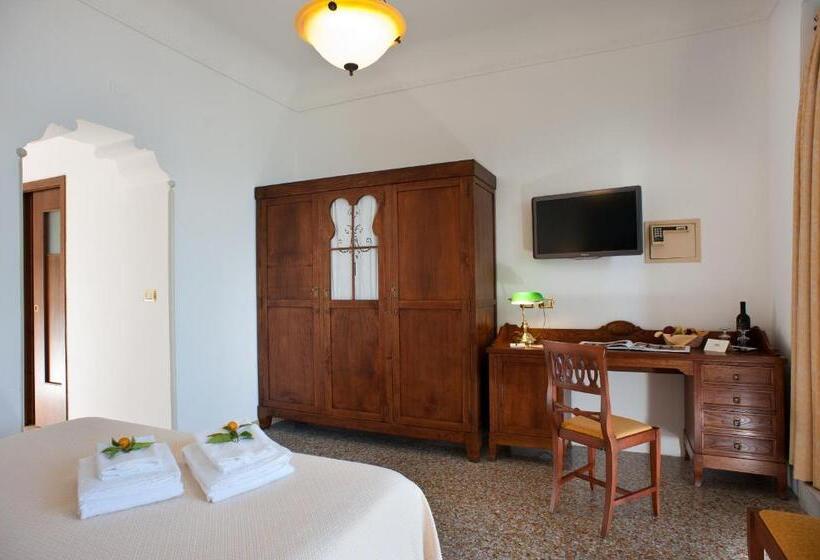 Junior Suite con Terrazza, Villa Schuler
