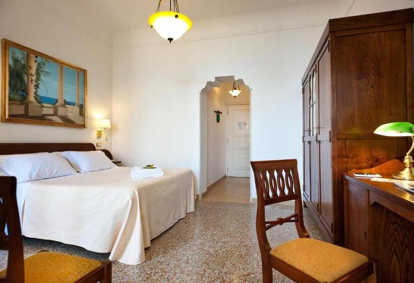 Junior Suite con Terrazza, Villa Schuler