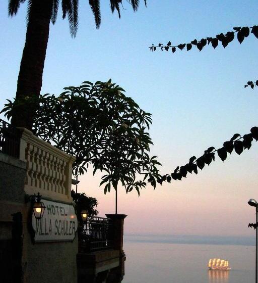 Camera Superior Vista Mare Laterale, Villa Schuler