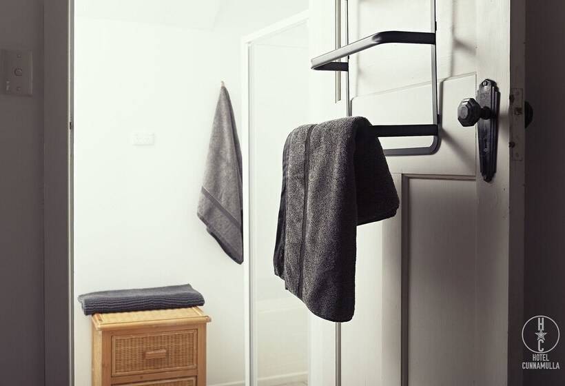 Номер Стандарт, Cunnamulla