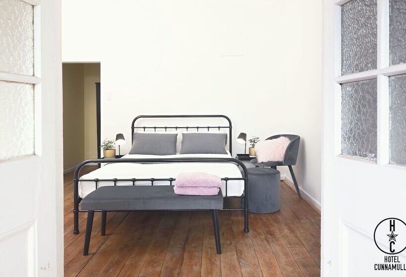 Номер Стандарт, Cunnamulla