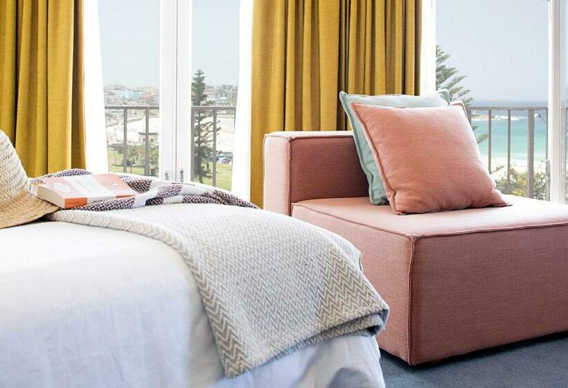 اتاق استاندارد با تخت بزرگ, Ravesis