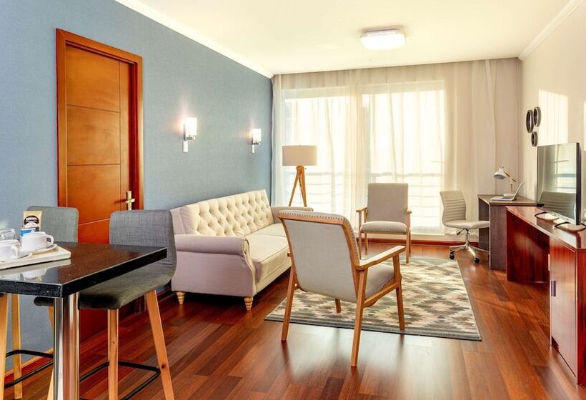 高级套房, Nobile Hotel Estación Central