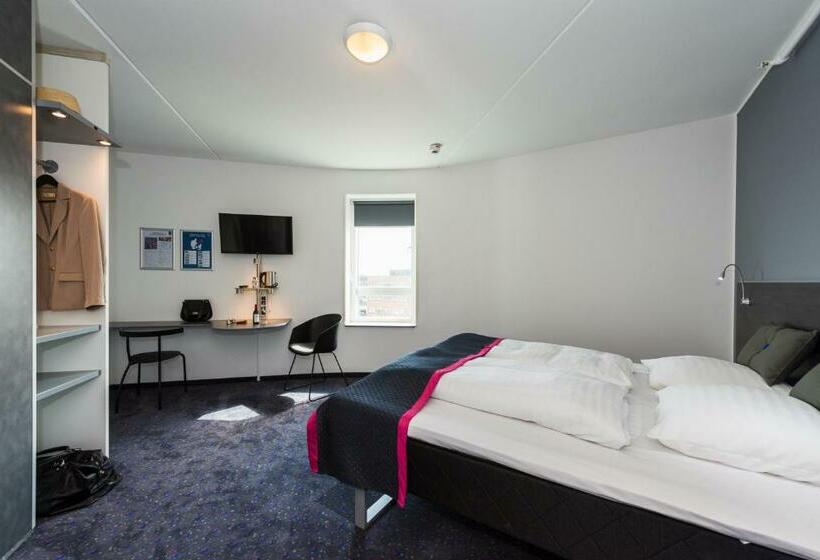 ダブルベッドスタンダードルーム, Cabinn Copenhagen