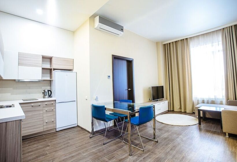 سوییت, Ramada Hotel & Suites By Wyndham Novosibirsk Zhukovka