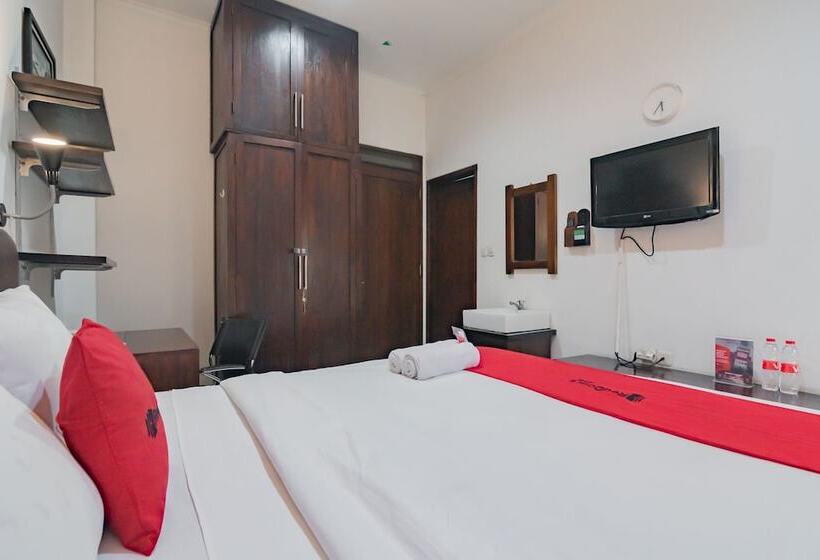 Номер Стандарт, Reddoorz At Dago Asri 3