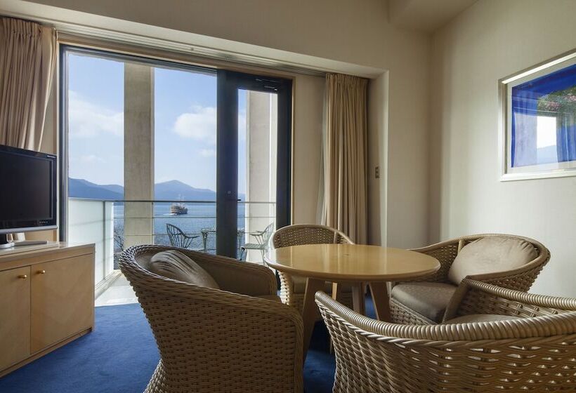 湖の見えるジュニアスイート, Hakone