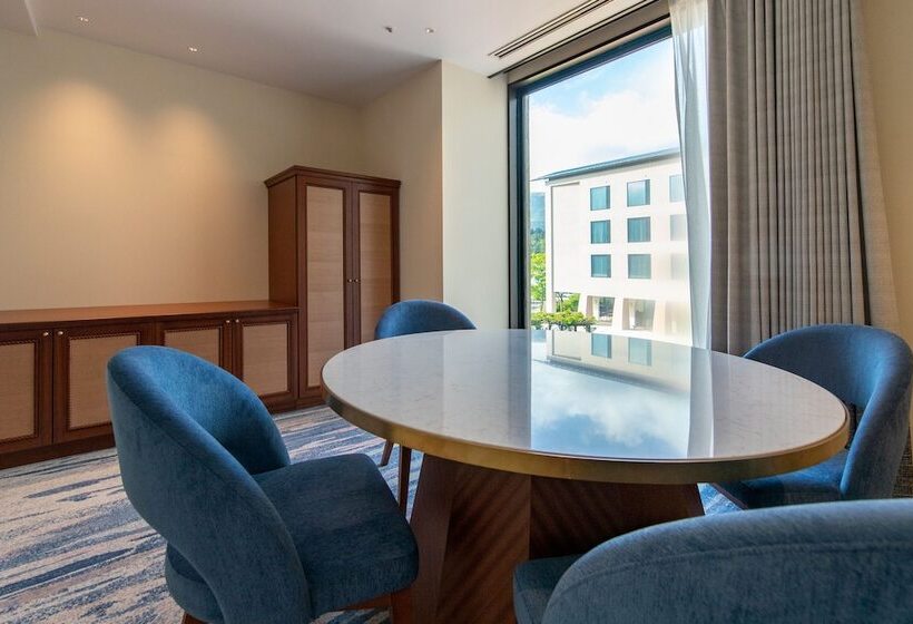 プレミアム４ベッドルーム, Hakone