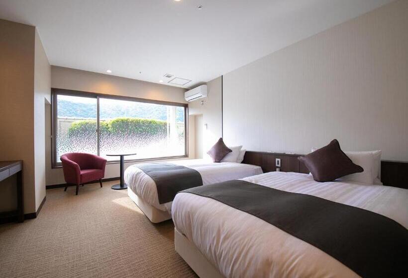 חדר סופריור, Iwakuni Kokusai Kanko