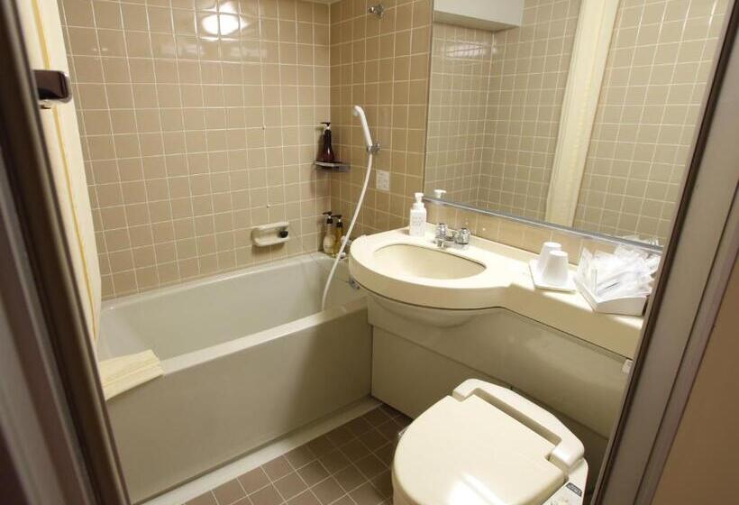 اتاق اکونومی, Nakajimaya Grand