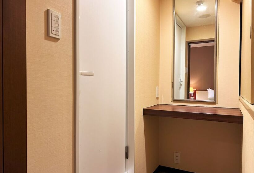 اتاق اکونومی یک تخته, Nakajimaya Grand