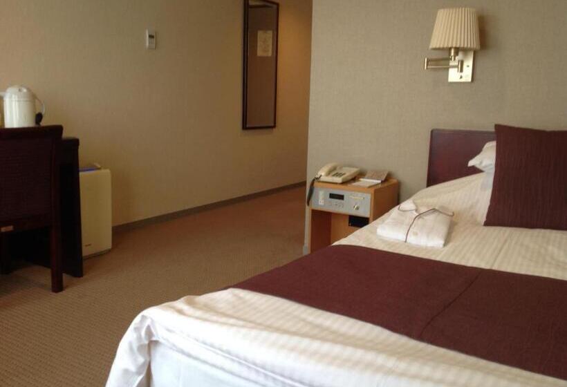 חדר סטנדרט יחיד, Okayama Plaza