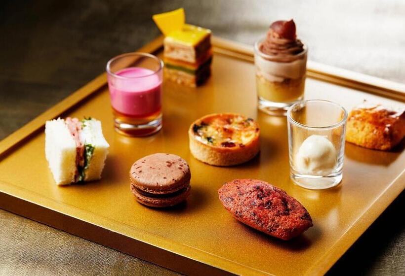 带大床的俱乐部房间, The Ritzcarlton, Osaka