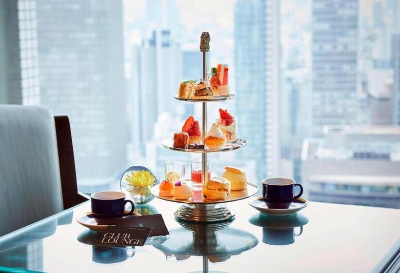 带大床的俱乐部房间, The Ritzcarlton, Osaka