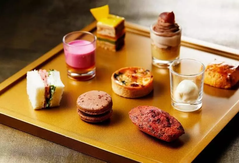 اتاق سوپریور با چشم‌انداز شهر, The Ritzcarlton, Osaka