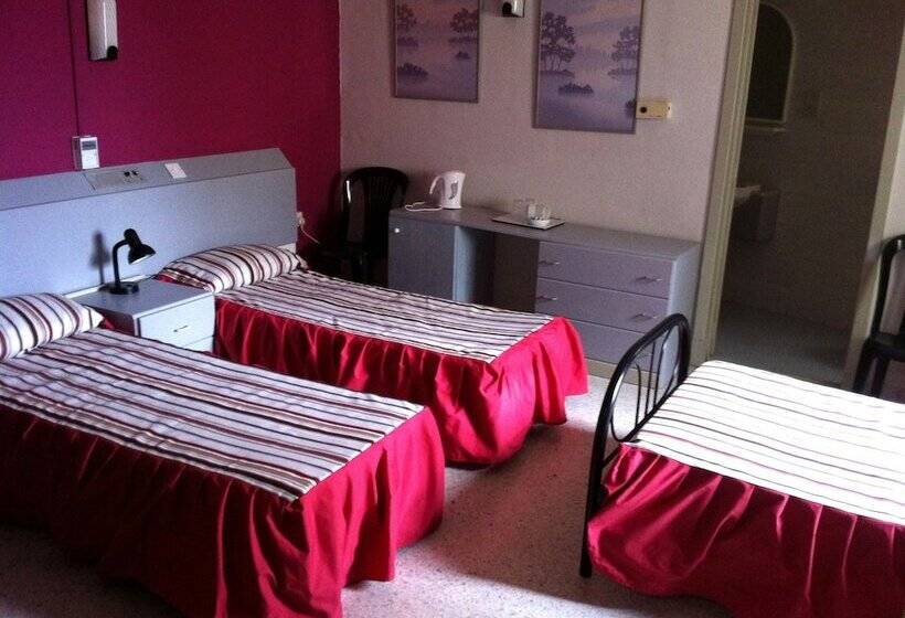 اتاق استاندارد سه نفره, Roma