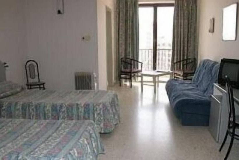 اتاق استاندارد با چشم‌انداز دریا, Roma