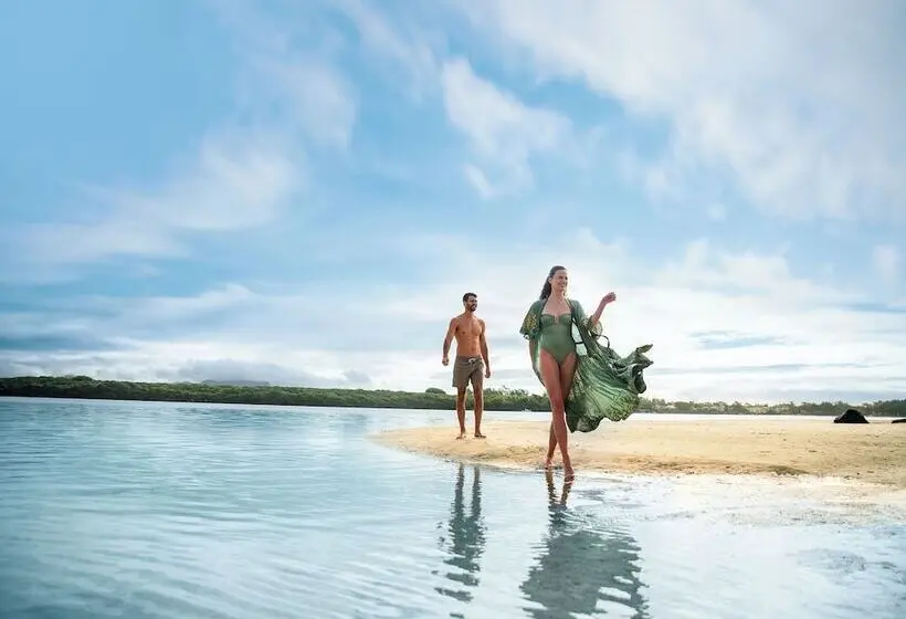 اتاق استاندارد با چشم‌انداز, Shandrani Beachcomber Resort & Spa