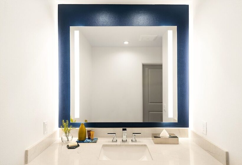 Студия Deluxe, Ayres Hotel San Diego South   Chula Vista