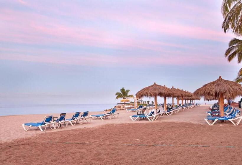 חדר דלוקס צדדי נוף לים, Sunscape Puerto Vallarta Resort