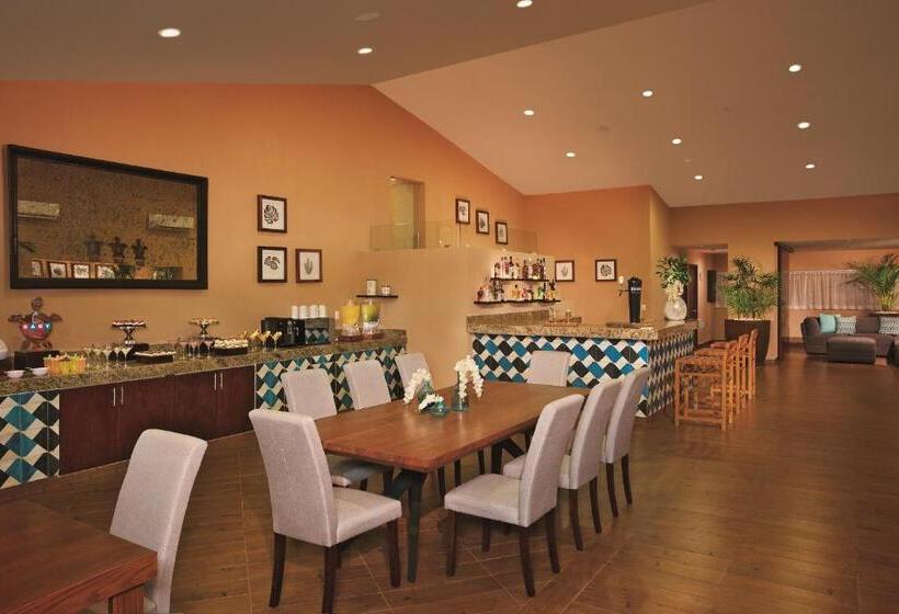 חדר רומנטי עם נוף לים, Sunscape Puerto Vallarta Resort