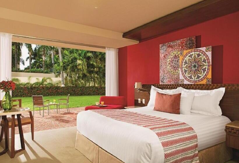 Номер Deluxe Кровать Кинг, Sunscape Puerto Vallarta Resort