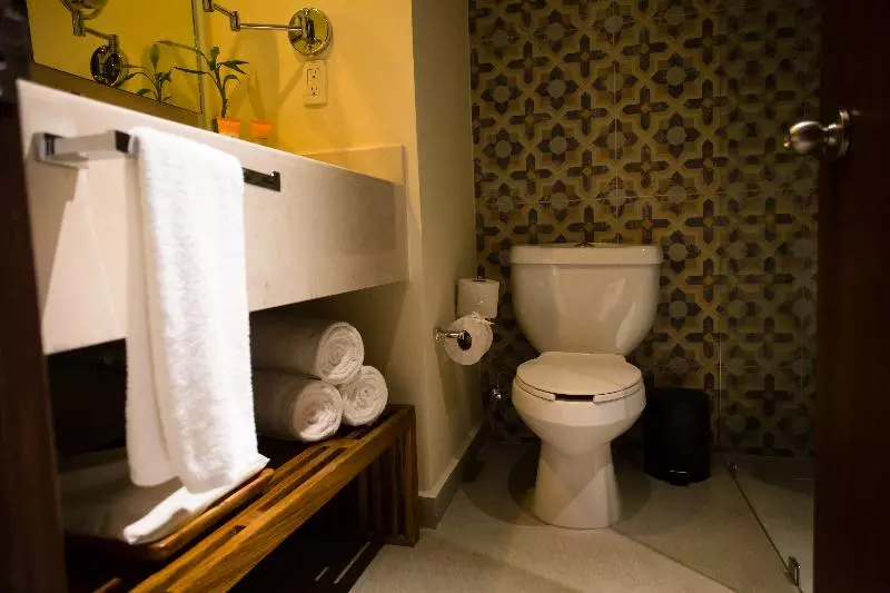 片側に海が見えるデラックスルーム, Sunscape Puerto Vallarta Resort