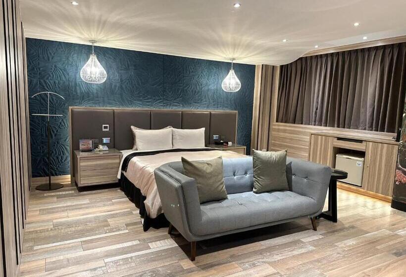 اتاق استاندارد, Aquarius Motel