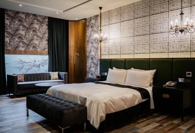 اتاق سوپریور, Aquarius Motel