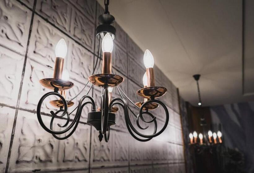 اتاق سوپریور, Aquarius Motel